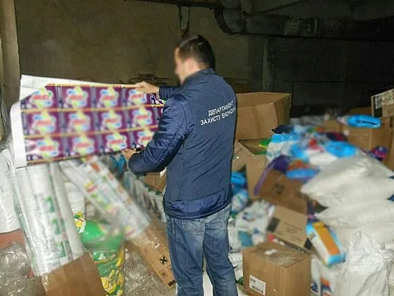 На Волині продавали підроблену побутову хімію (фото)
