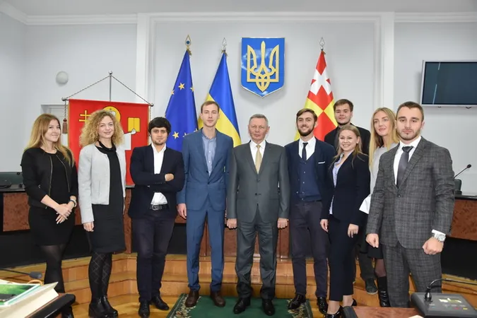 Романюк зустрівся з молодіжними лідерами Харкова