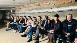 У Нововолинську засідання виконкому довелося провести в укритті (фото)