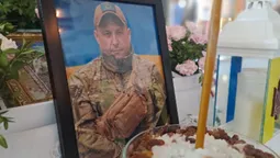 Майже рік боровся за життя: у Ковелі попрощалися з воїном Геннадієм Білецьким (фото)
