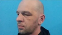 Чоловіка, який втік з Луцького міськрайонного суду, оголосили у розшук (фото)