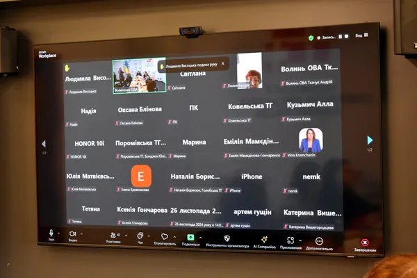 Житло, працевлаштування та гуманітарна допомога: ВПО розповіли про свої проблеми начальнику Волинської ОВА
