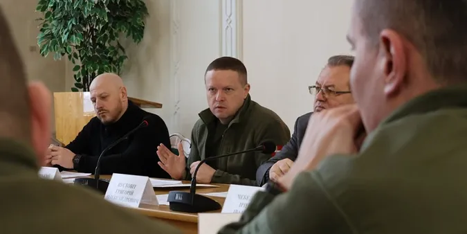 Рудницький провів «оперативку» у Волинській ОВА: про що говорили (фото)