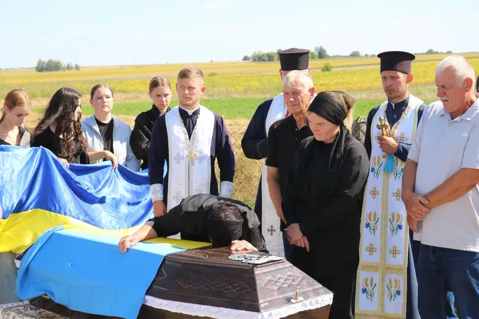 На Волині в останній земний шлях провели Героя Віталія Новосада (фото)