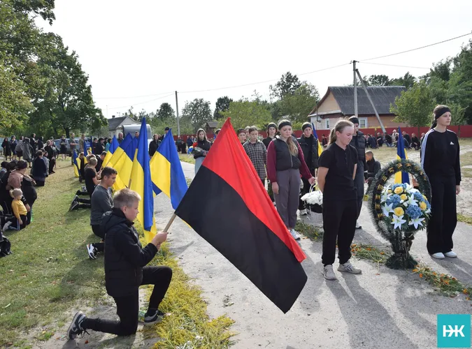 Майже рік вважався зниклим: на Волині попрощалися з воїном Олександром Динем