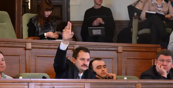 Позачергова сесія у грудні