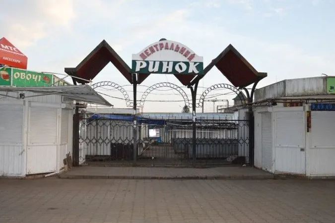 На Центральному ринку у Луцьку досі торгують російськими товарами (відео)
