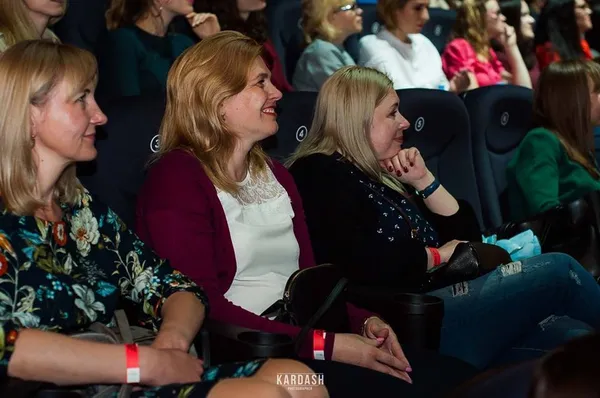 #Ти_в_себе_одна: Маша Єфросиніна провела майстер-клас у «Промені» (фото)*