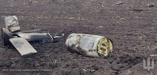 ⚡️ Близько 200 590 окупантів, 3771 танк, 3166 артсистем: втрати ворога на 17 травня