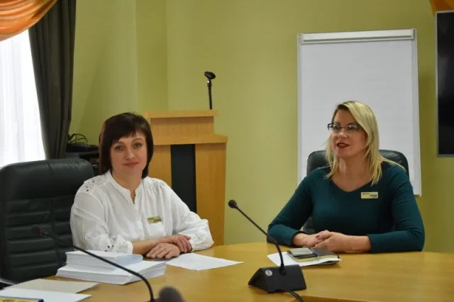 У Луцькому ЦНАПі презенували інформаційні картки шрифтом Брайля (фото)