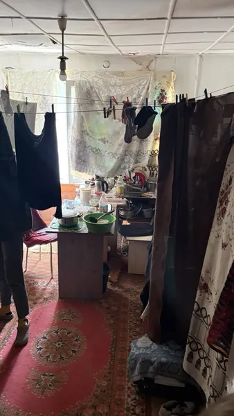 На Волині перевірили умови проживання переселенців у колишньому тубсанаторії: є проблеми з дахом і опаленням