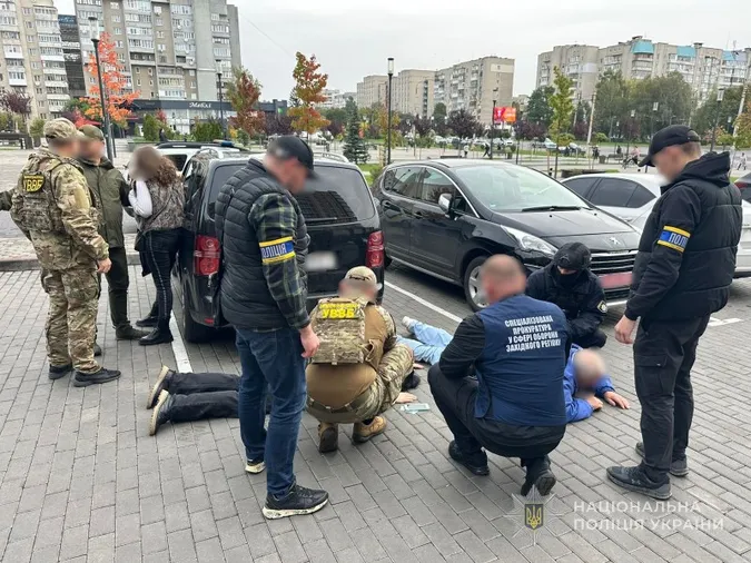 «Сімейний підряд»: на Волині викрили схему переправлення чоловіків за кордон через фіктивні шлюби (фото)