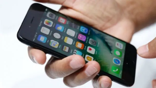 «Укрзалізниця» запустила додаток для купівлі квитків через iPhone