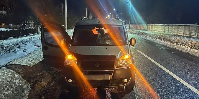 Йшов узбіччям: на Волині Fiat збив 46-річного пішохода (фото)
