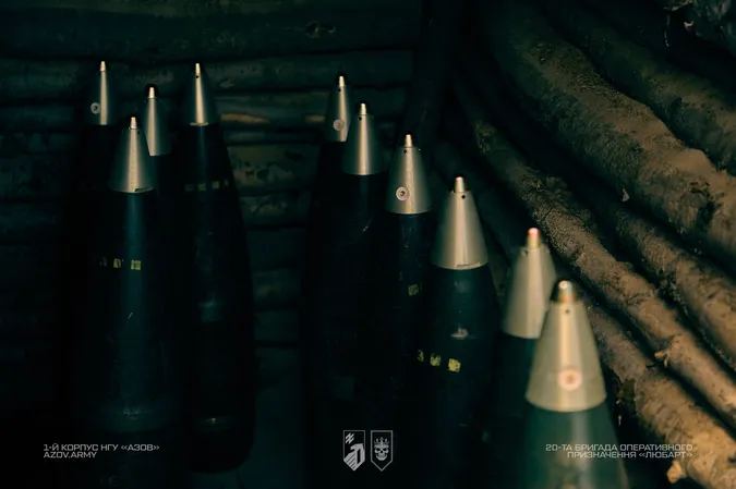 Як артилеристи волинської бригади «Любарт» відпрацьовують бойову роботу на новітній гаубиці «Богдана-БГ» (фото)