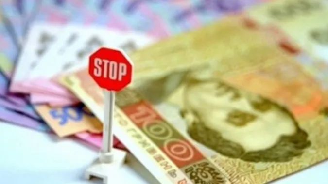 Кошти від вихователів до вчителів Луцька не забиратимуть
