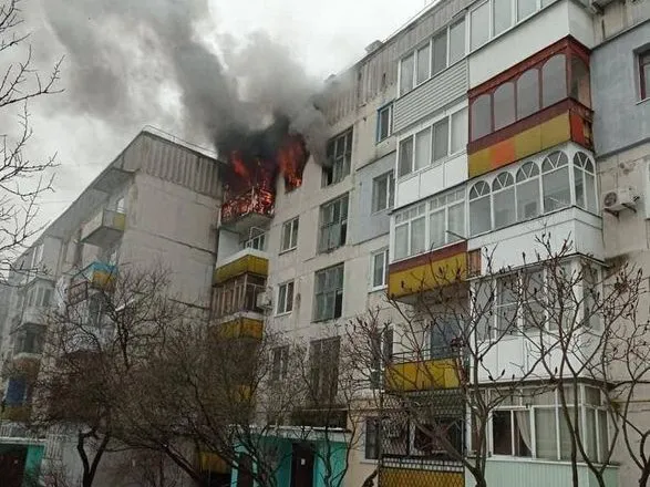Російські окупанти обстріляли дитячу клінічну лікарню у Лисичанську: поранено хірурга