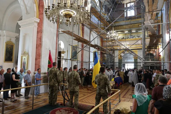 У Луцьку провели в останню путь загиблого захисника Олександра Мартинюка (фото)