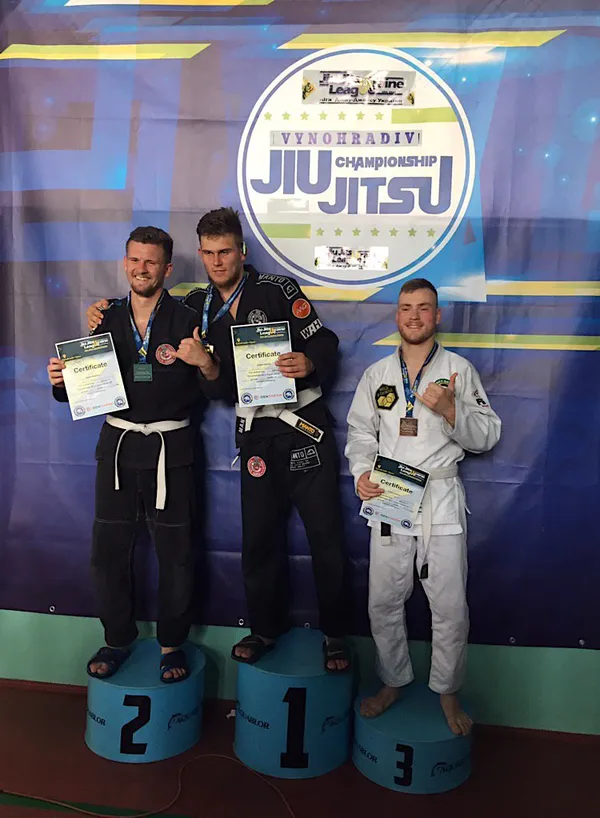 Луцькі спортсмени вибороли «золото» і «срібло» на чемпіонаті з джиу-джитсу (фото)