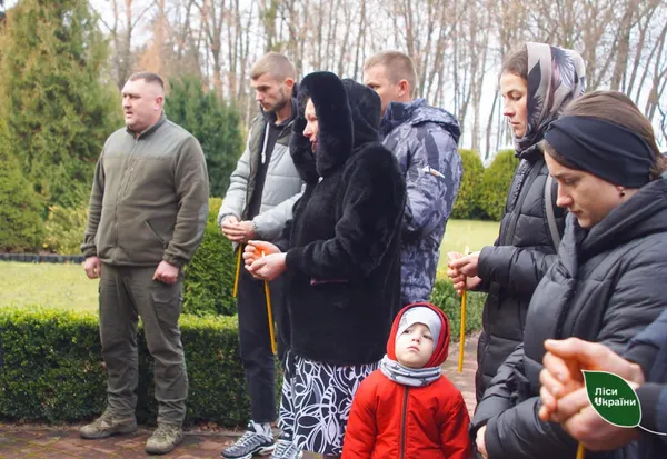 У волинському лісництві встановили стелу загиблому 25-річному Богдану Козіку (фото)