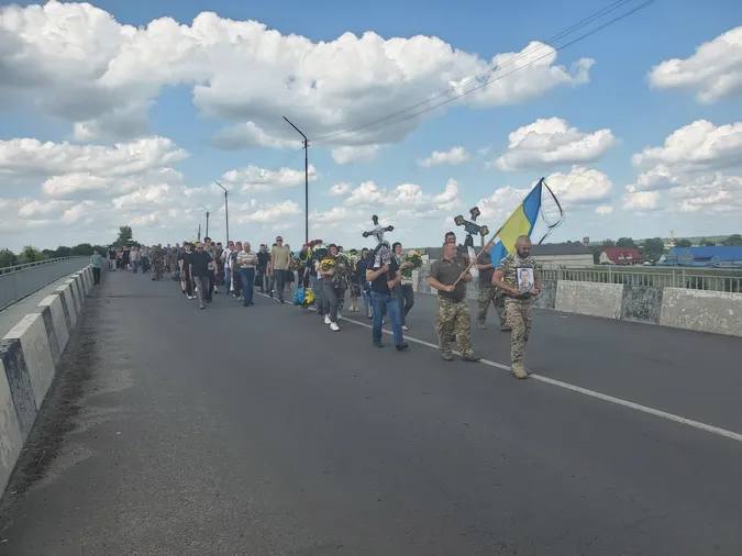 На Волині провели в останню дорогу Героя Сергія Ткачука (фото)