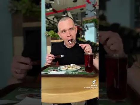 Вареники не зацінив, або Як поляк тестував луцьку «Пузату хату» (відео)