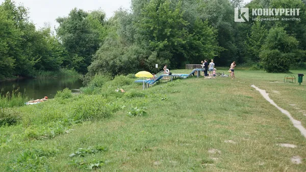 «Тонуть діти, а батьки п’ють пиво»: історії з  центрального пляжу Луцька