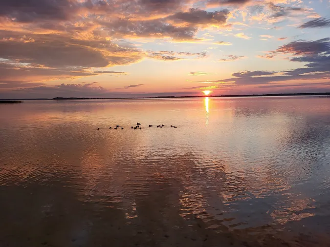 Неймовірний захід сонця на Світязі (фото)