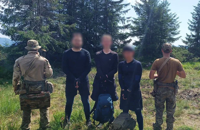 Підкорили гору, але не кордон: двоє волинян втікали до Румунії