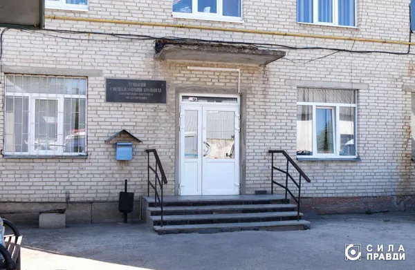 Директор луцького комунального підприємства в робочий час підторговує трунами і вінками на фірмі дружини