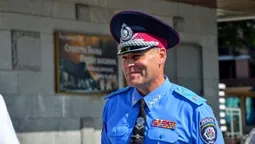Життя на зарплату: головний поліцейський Волині показав, як живе