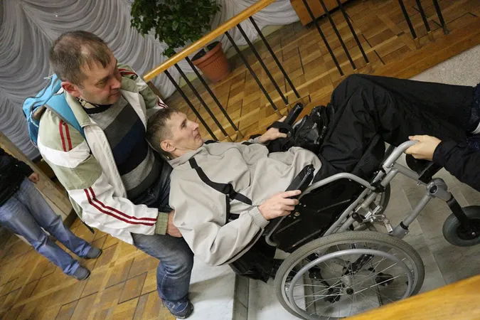 Луцьк і далі залишається недоступним для людей з інвалідністю (фото)