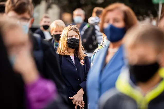 За добу в Україні виявили майже 20 тисяч інфікованих COVID-19, померло 700 осіб