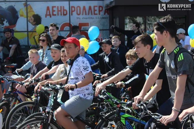 Перекрили вулиці: як у Луцьку пройшов «Велодень» (фото, відео)