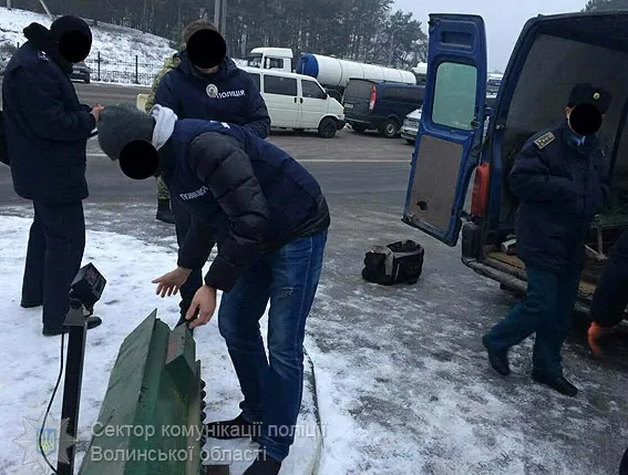 Ягодинських митників судитимутьза зловживання (фото)