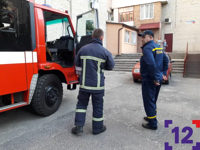 Через невимкнену плиту в багатоповерхівці Луцька сталася пожежа (фото)