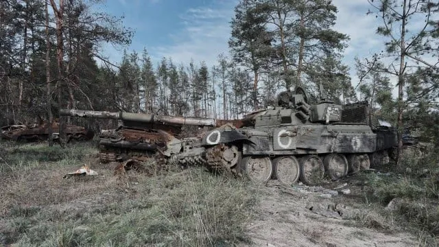 Близько 166 570 окупантів, 3552 танки, 2167 безпілотників: втрати ворога на 21 березня