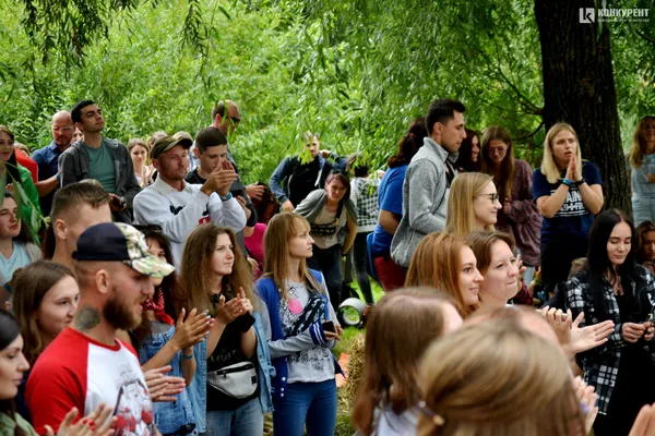Щирі історії від молодих ветеранів: на «Бандерштаті» виступили нескорені (фото)