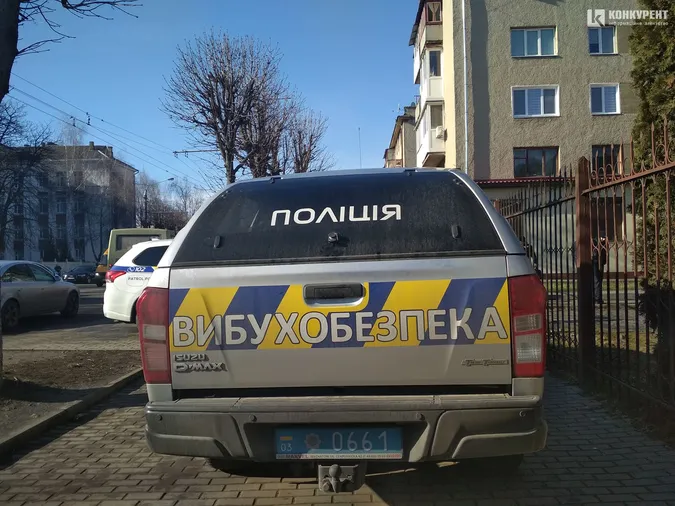У Луцьку повідомили про замінування банку навпроти 5-ї школи (фото, оновлено)