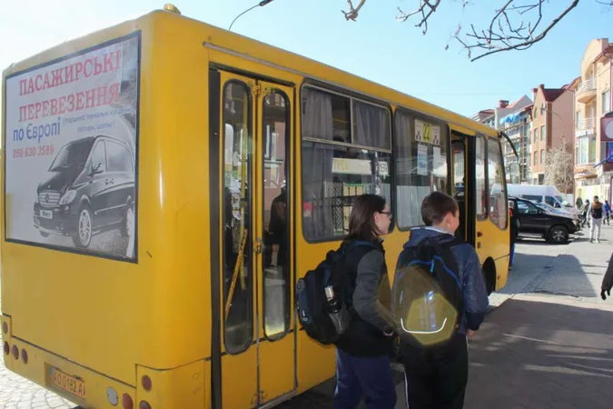 Лучани просять зменшити вартість проїзду для старшокласників