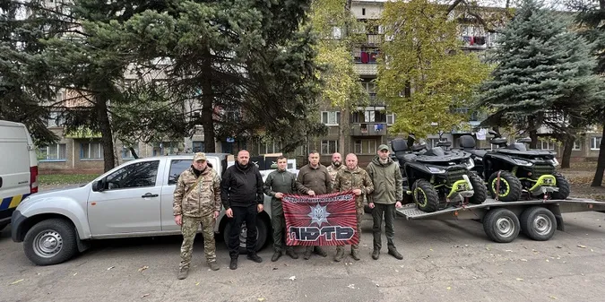 Дрони та квадроцикли: волинським поліцейським-добровольцям передали необхідну техніку (фото)