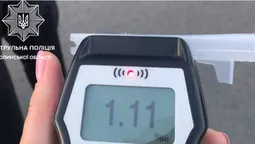 У Луцьку за ніч спіймали двох п'яних водіїв, автомобілі забрали на спецмайданчик (відео)