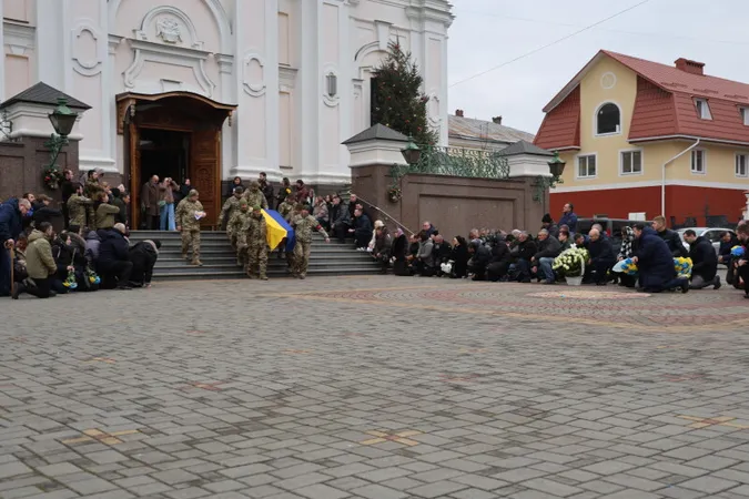 У Луцьку попрощалися з молодим Героєм Михайлом Трофимуком (фото)
