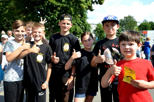 Як у луцькому Сіті Парку велике дитяче свято спорту відзначали (фото)