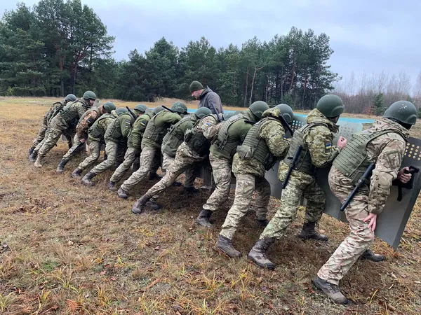 Небезпека з Білорусі: на Волині прикордонники готуються захищати рубіж (фото)
