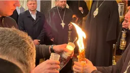 До Луцька везуть Благодатний вогонь з Варшави (фото)