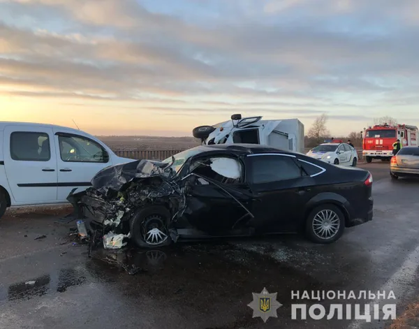 Страшна ДТП на трасі Ковель-Київ: 5 постраждалих, серед них 30-річний волинянин (фото, відео)