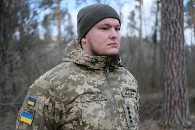 «На фронті не боїться лише повний дурень»: історія волинського прикордонника із позивним «Макар» (відео)
