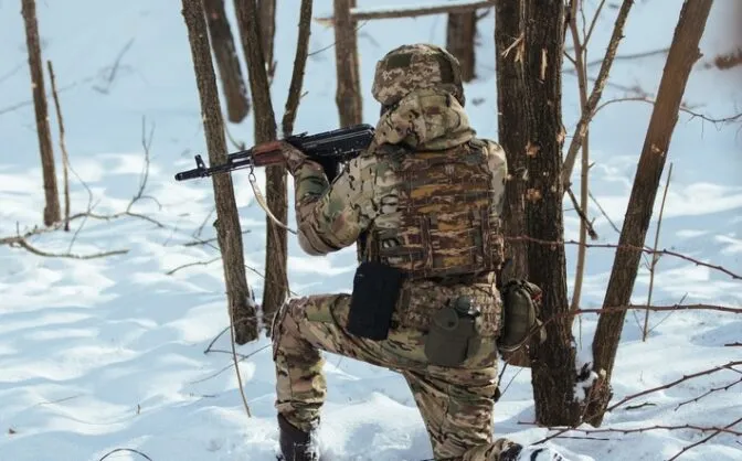 Близько 406 080 окупантів, 6516 танків, 7560 БпЛА: втрати ворога на 21 лютого