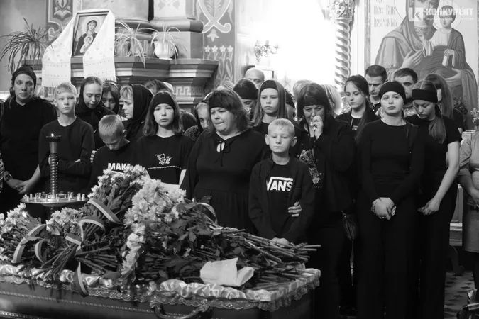Був багатодітним батьком: на Волині попрощалися з воїном Сергієм Левчуком (фото)